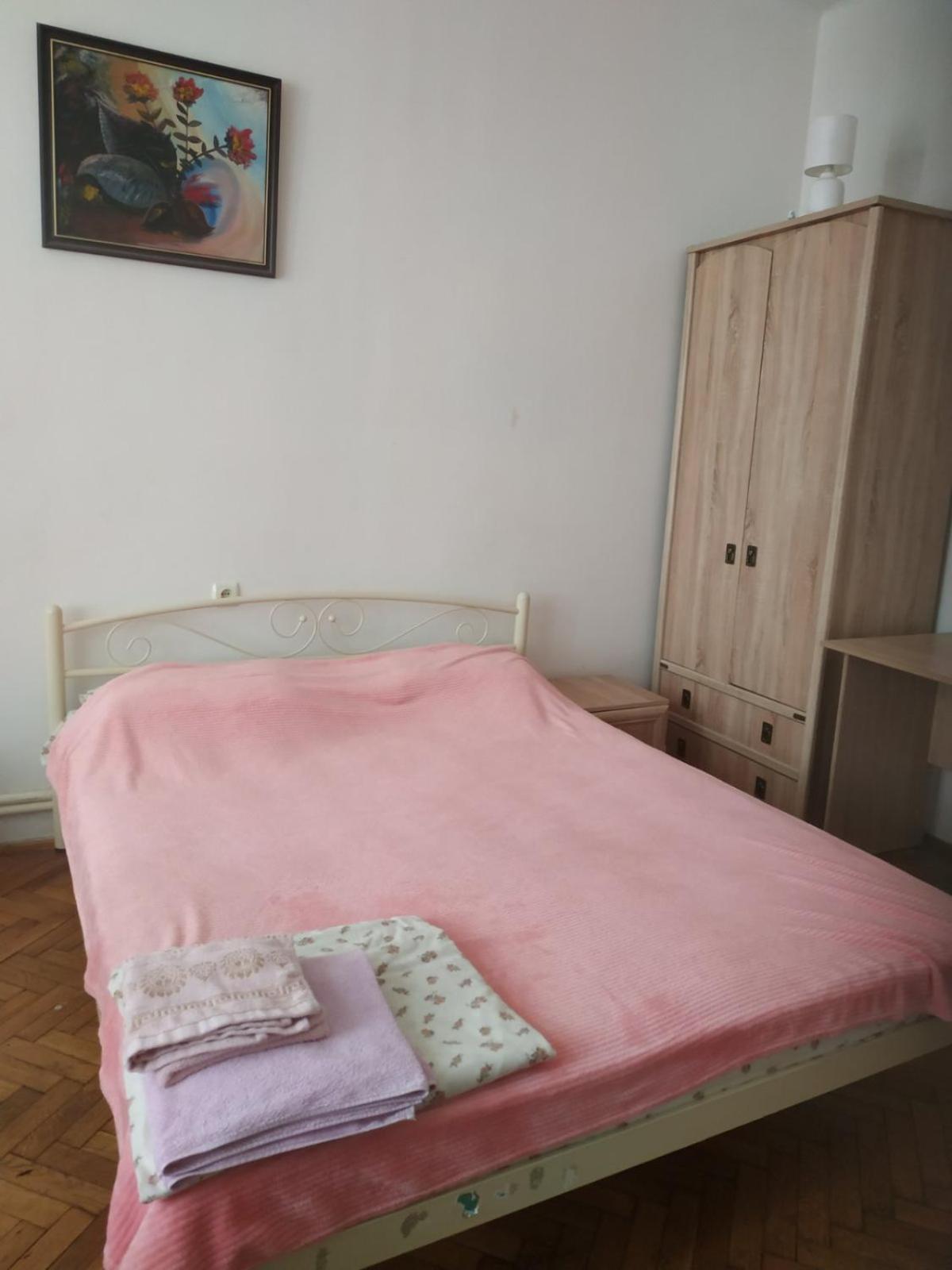Gelena Гостьовий Двір Uzhhorod Exterior photo